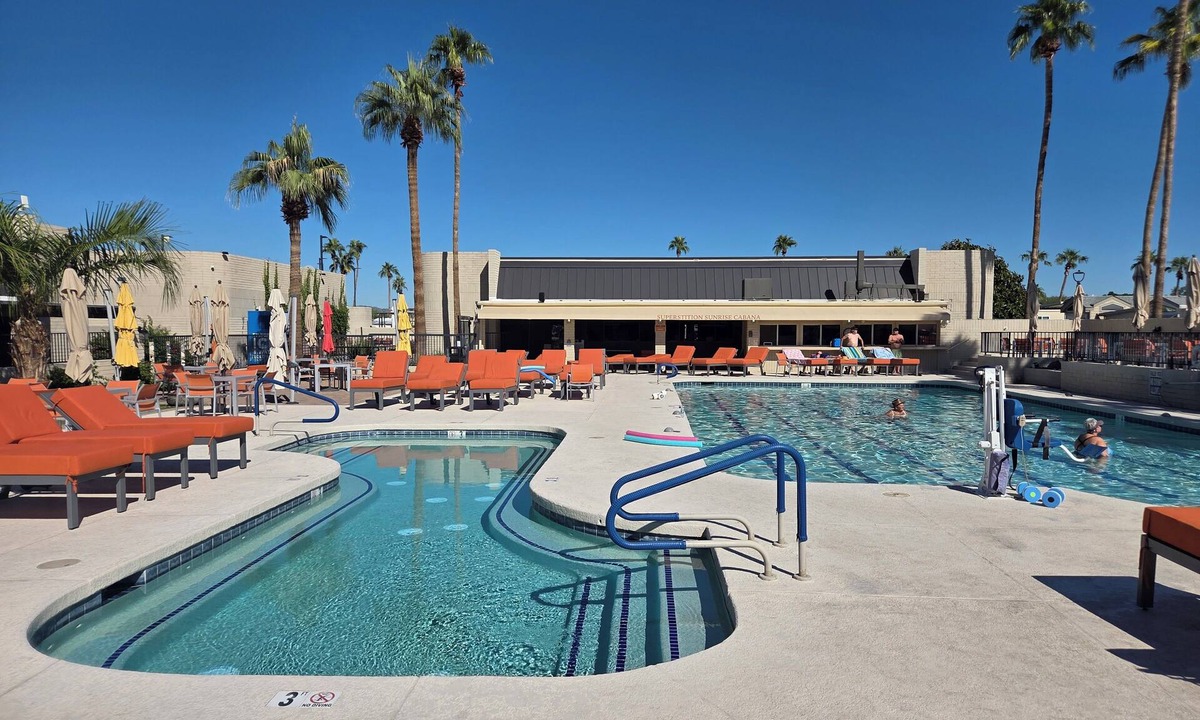 East Mesa Resort | 1-BR in Upscale 55+resort - 2 pools, fitness, pickleball, rec ctr. 3 wk min