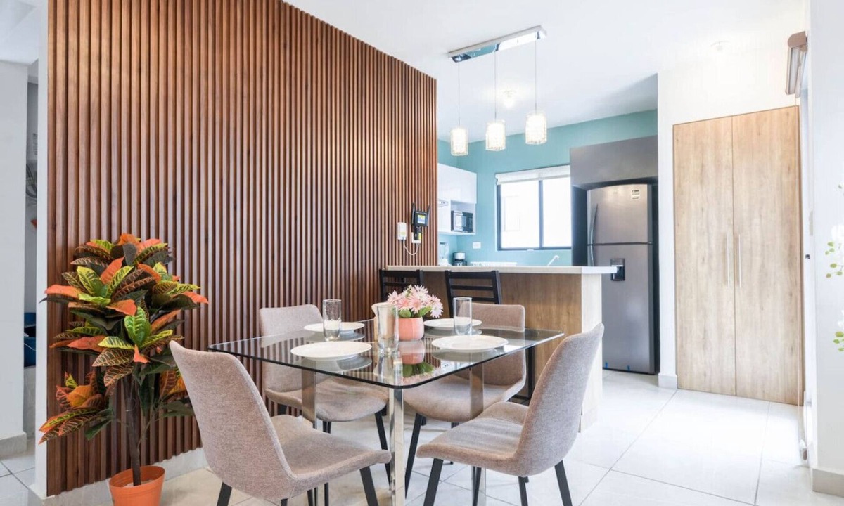 Monterrey Apartment | 1 King, 3 Twin bed, Pool & 2 parking | 3BR2br 6ppl
