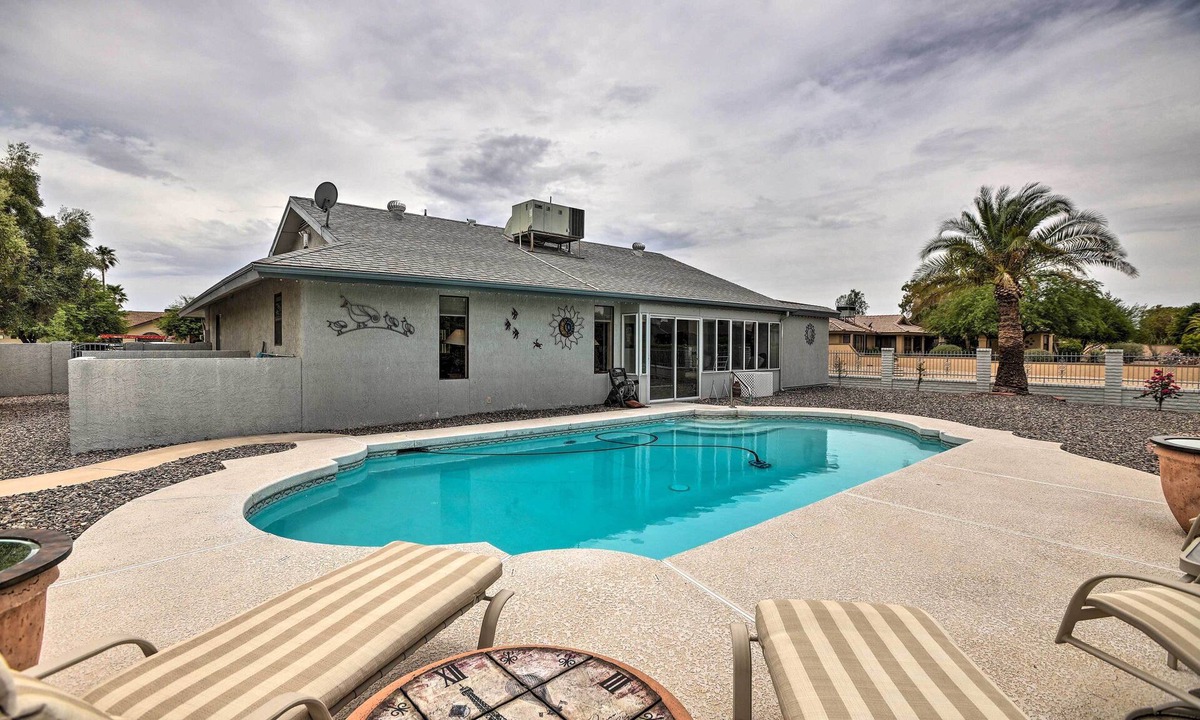 Sun City West House | 1 Mi to Golf! Family-Friendly Sun City West Home