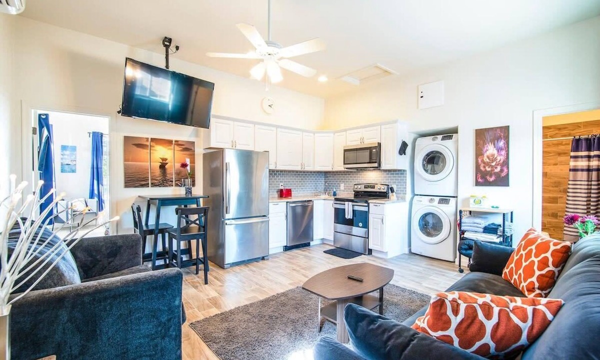 Coolidge Apartment | 1A- Coolidge AZ 1bd fully furnished w amenities 1A heated pool year round