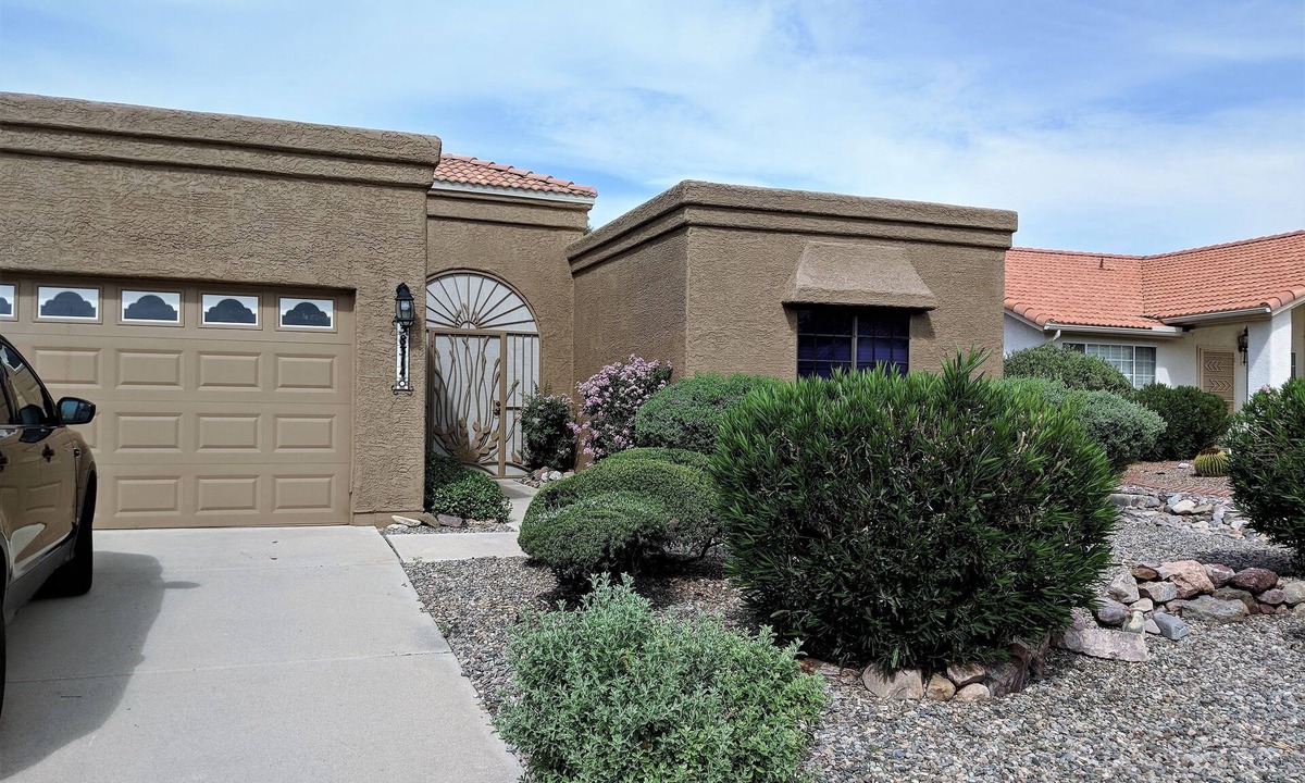 Saddlebrooke House | 2 Bed 2 Bath Beautiful Home right in Saddlebrooke One.