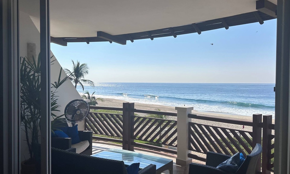 Puerto Escondido Condo | 2 Bedroom Ocean Front Condo. 180º ocean views, steps from the beach and pool.