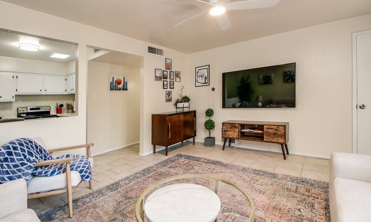 Arcadia Lite Condo | 2 Bedroom w/Patio in Popular Phoenix Arcadia Area!