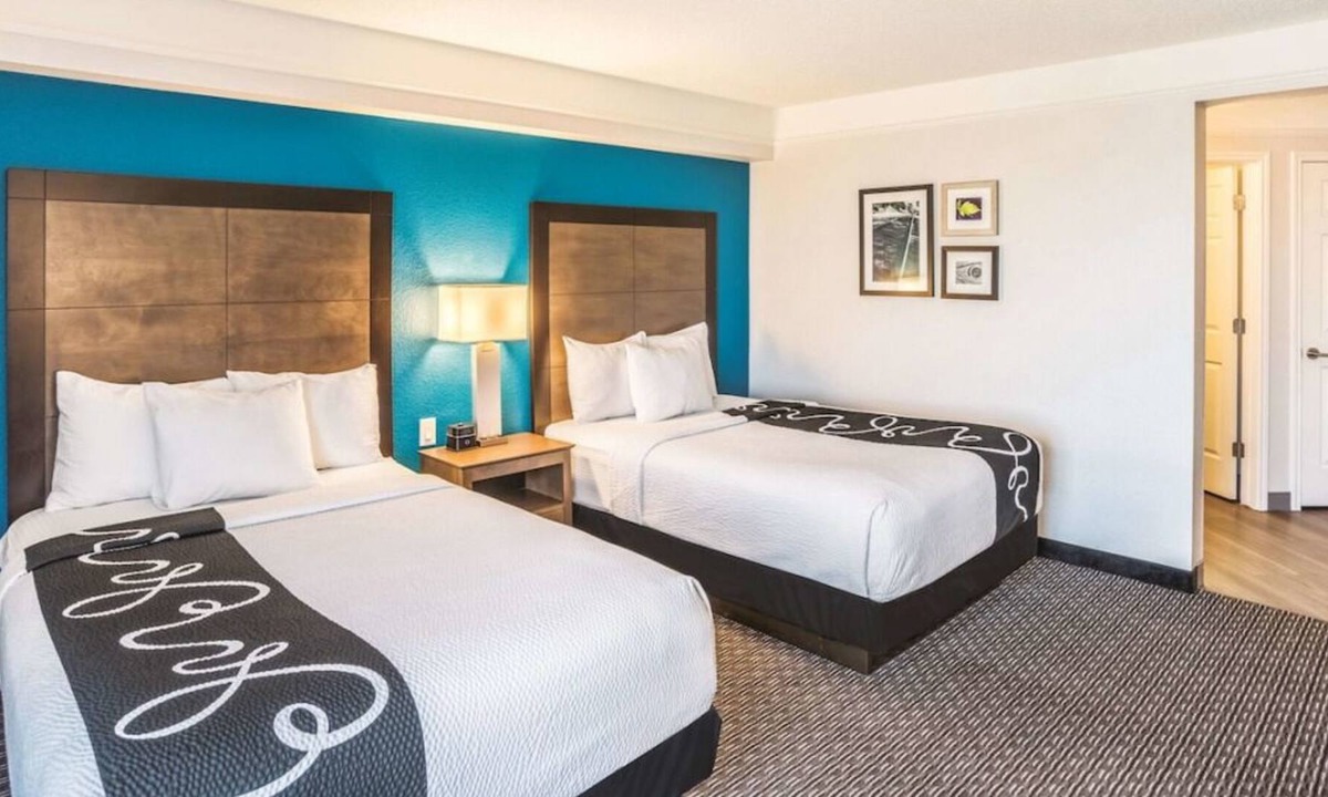 Ahwatukee Foothills Hotel | 2 Double Beds at La Quinta Inn & Suites by Wyndham Phoenix Chandler