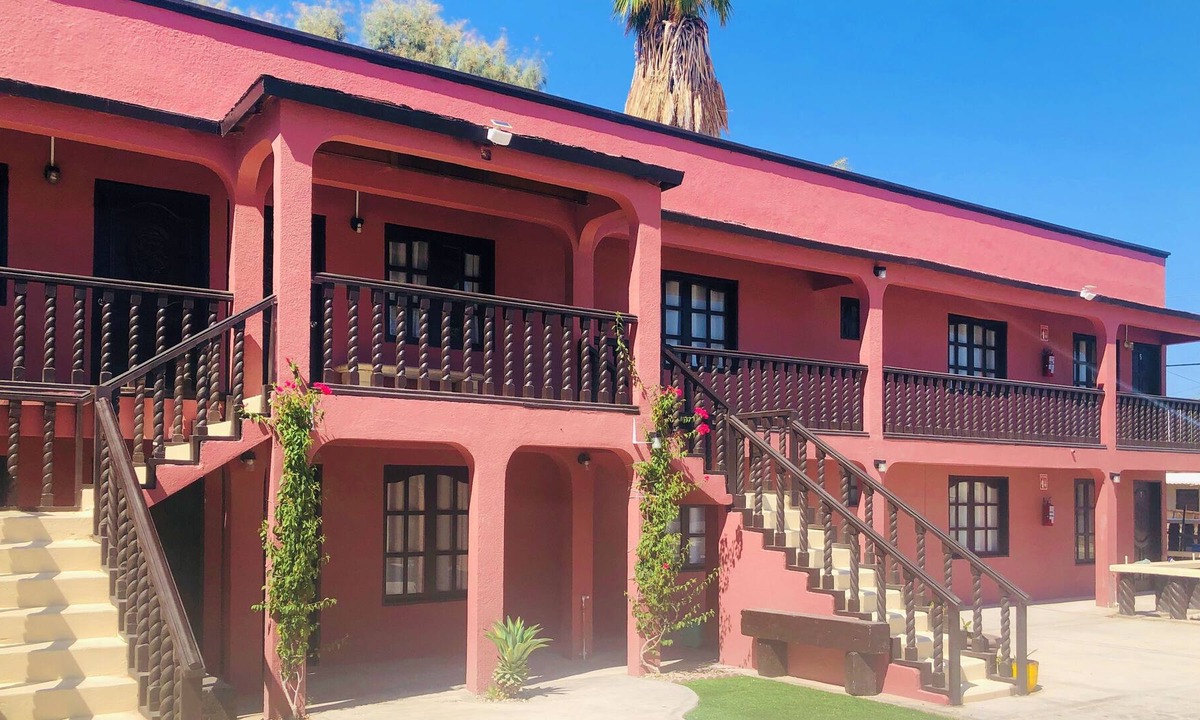 Ferrocarrilera Hostel | 2 Front Rocky Point