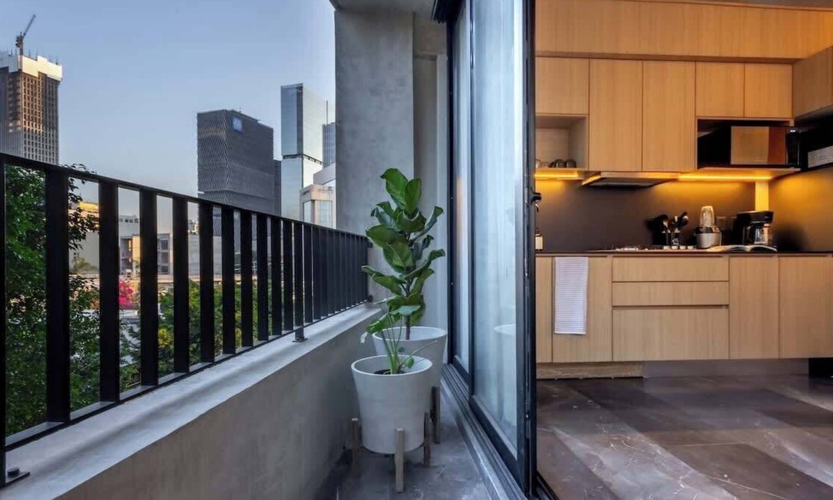 Providencia Apartment | 2BR retreat near Plaza Midtown w/balcony