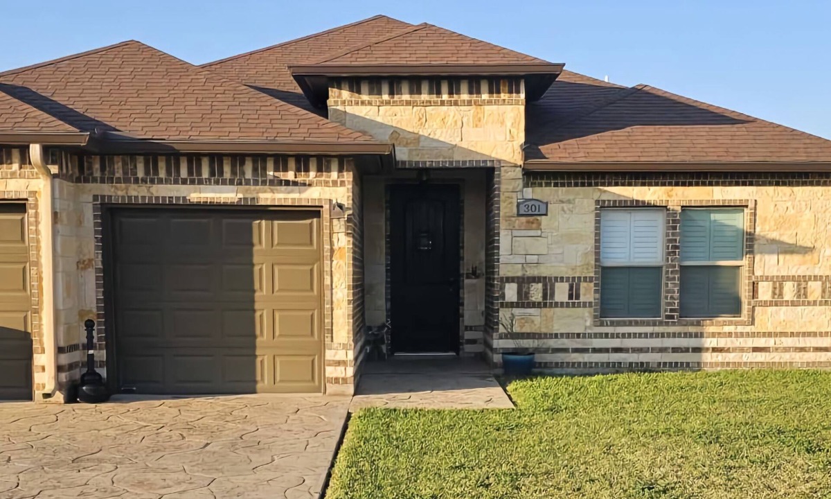 San Juan House | 3 bdr 2 bath open concept home.