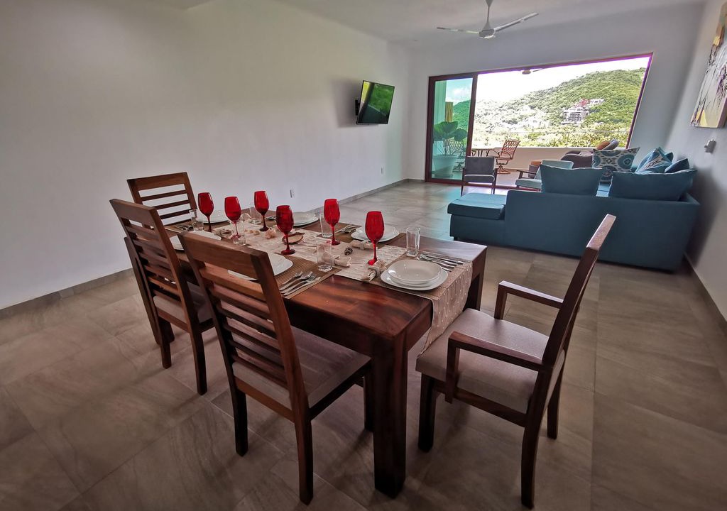 Playa Las Gatas Villa | 3 Bdrm Waterfront Apartment Overlooking Playa La Ropa