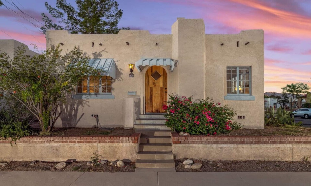 West University House | 3 Blocks from U of A & 4th Ave/Cozy/1 BR 1 BA