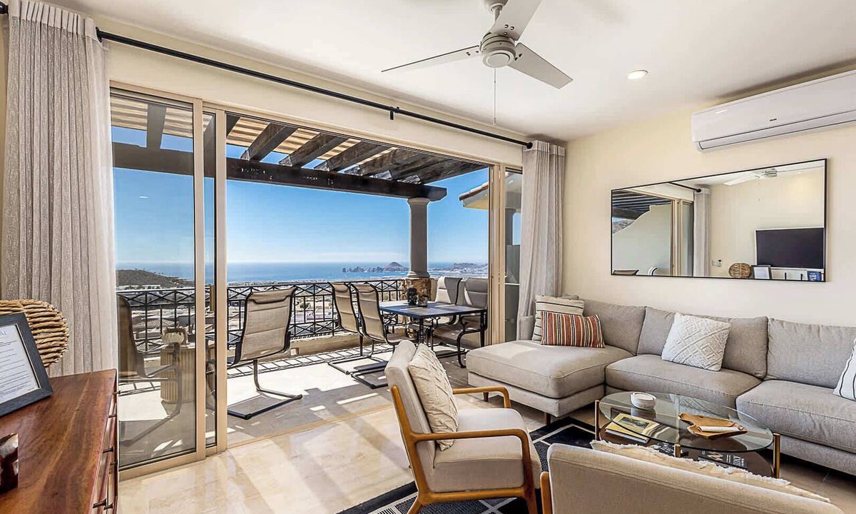 Cabo San Lucas Apartment | 3 BR Luxury Penthouse w/Ocean View @ Ventanas !
