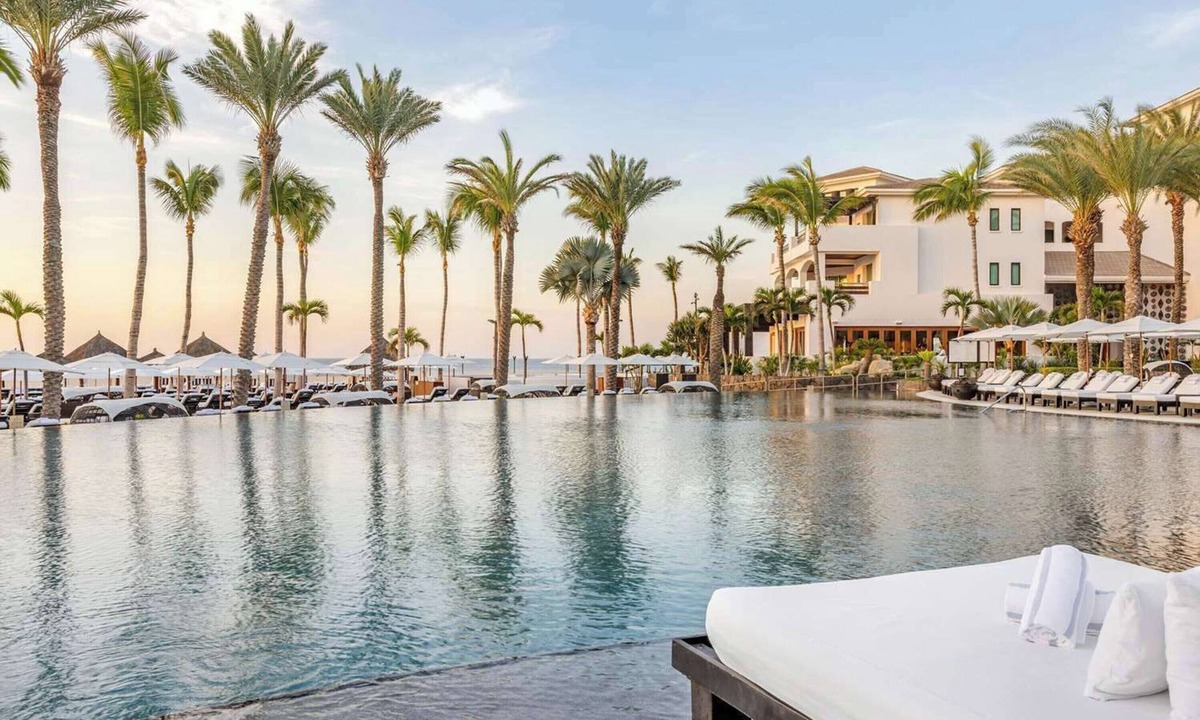 Zona Hotelera Hotel | 3 Coastal 2BR Suites w/Spa Bath – Walk to Plaza Mega Commercial & Markets