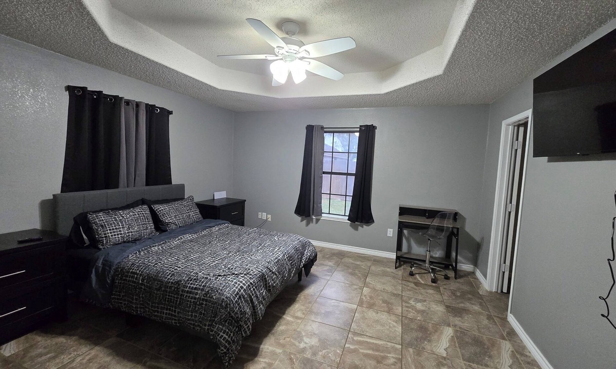 Brownsville House | 3BR/2BA House close to Starbase, LotX, Airport, LNG, Port Of Brownsville