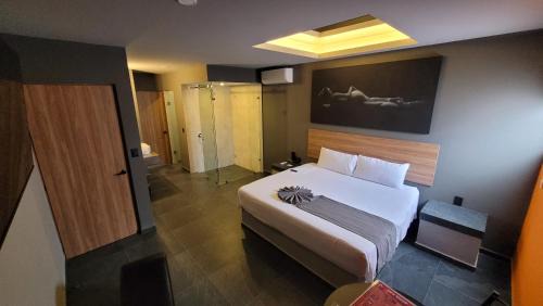 Queretaro Hotel | 4Play Motel