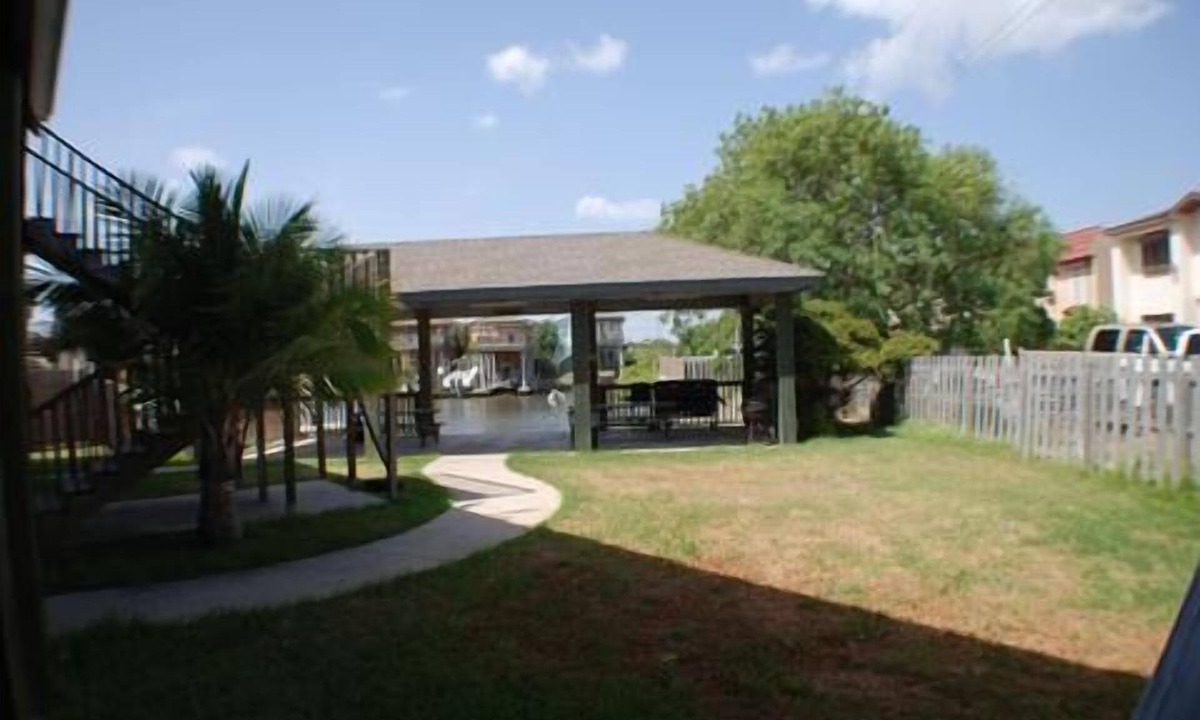 Port Mansfield House | 513 Laguna B - Great Condo, Great Location