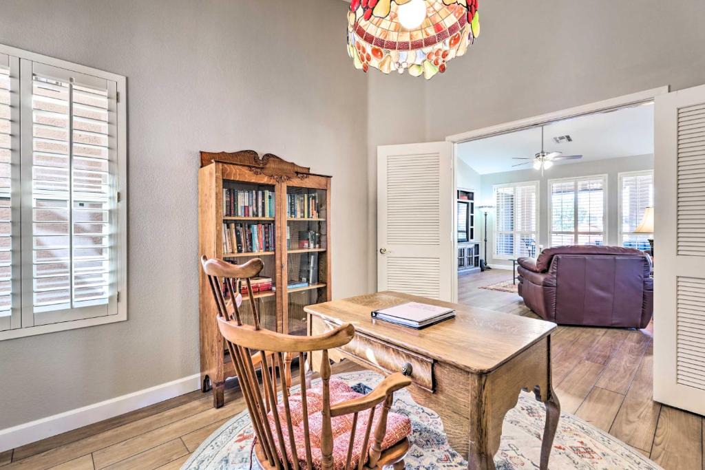 Oakwood House | 55+ Sun Lakes Casa w/Fenced Yard & Pool Access