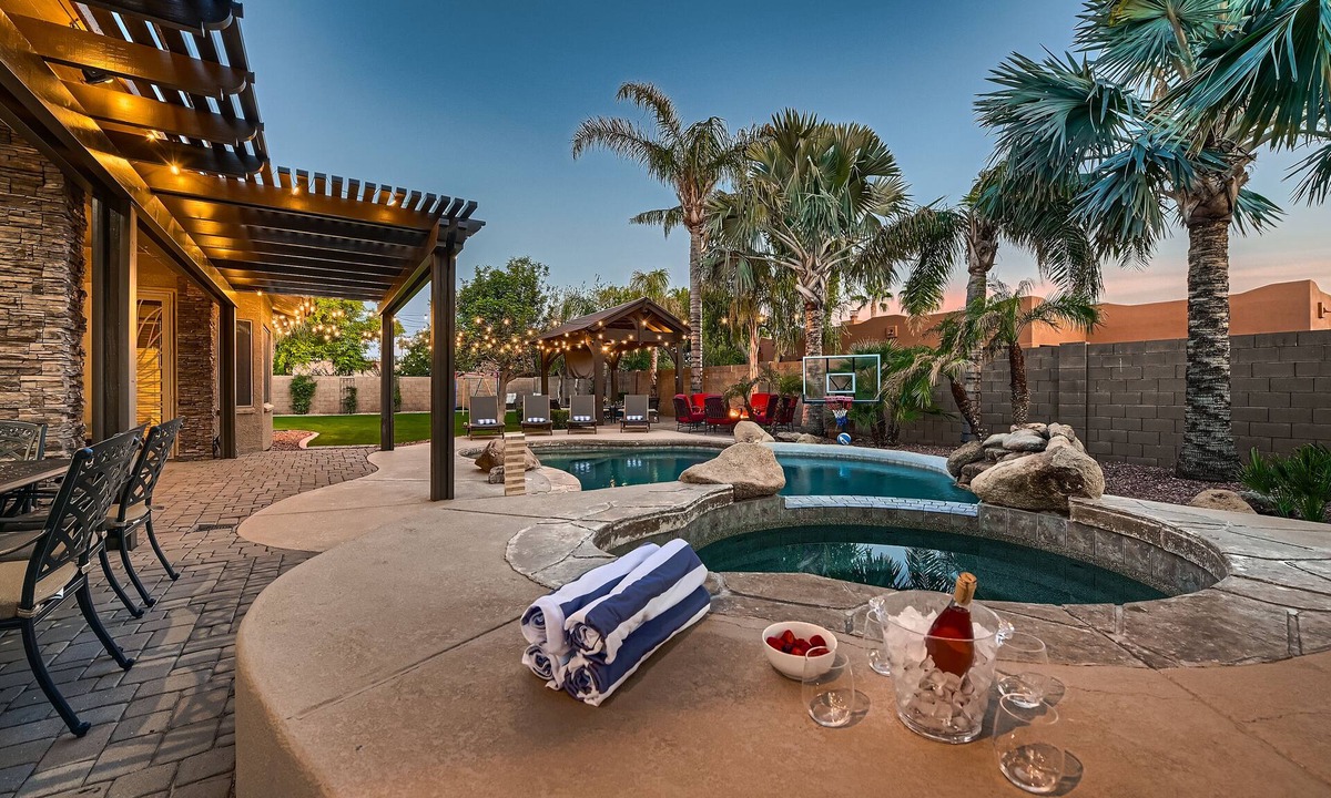 Deer Valley House | 6BR/4.5BA oasis w/heated pool/spa, 3 ensuites, oversized lot, games, fire pits