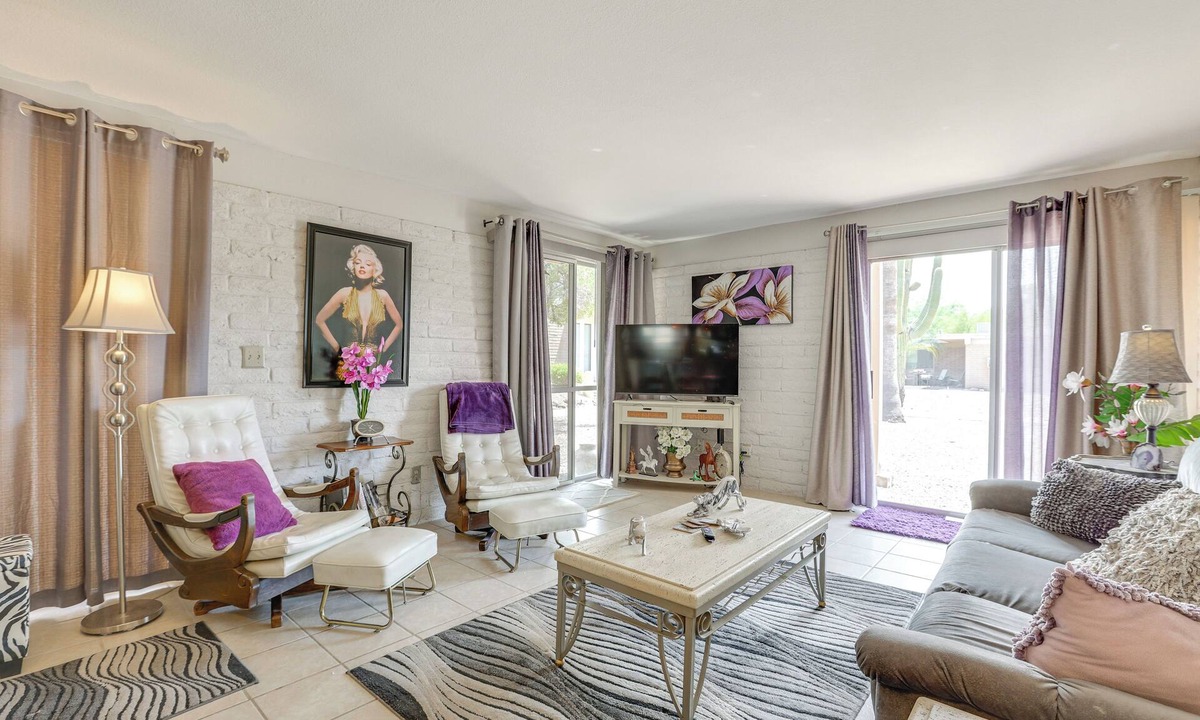 North Scottsdale Condo | 8 Mi to TPC Scottsdale: Quiet Condo w/Pool Access
