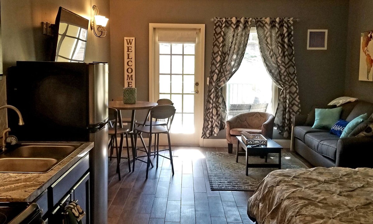 Lake Las Vegas Condo | 9:Studio Condo @ fabulous Lake Las Vegas - Heated Pool, Hot Tub, Balcony and Gym