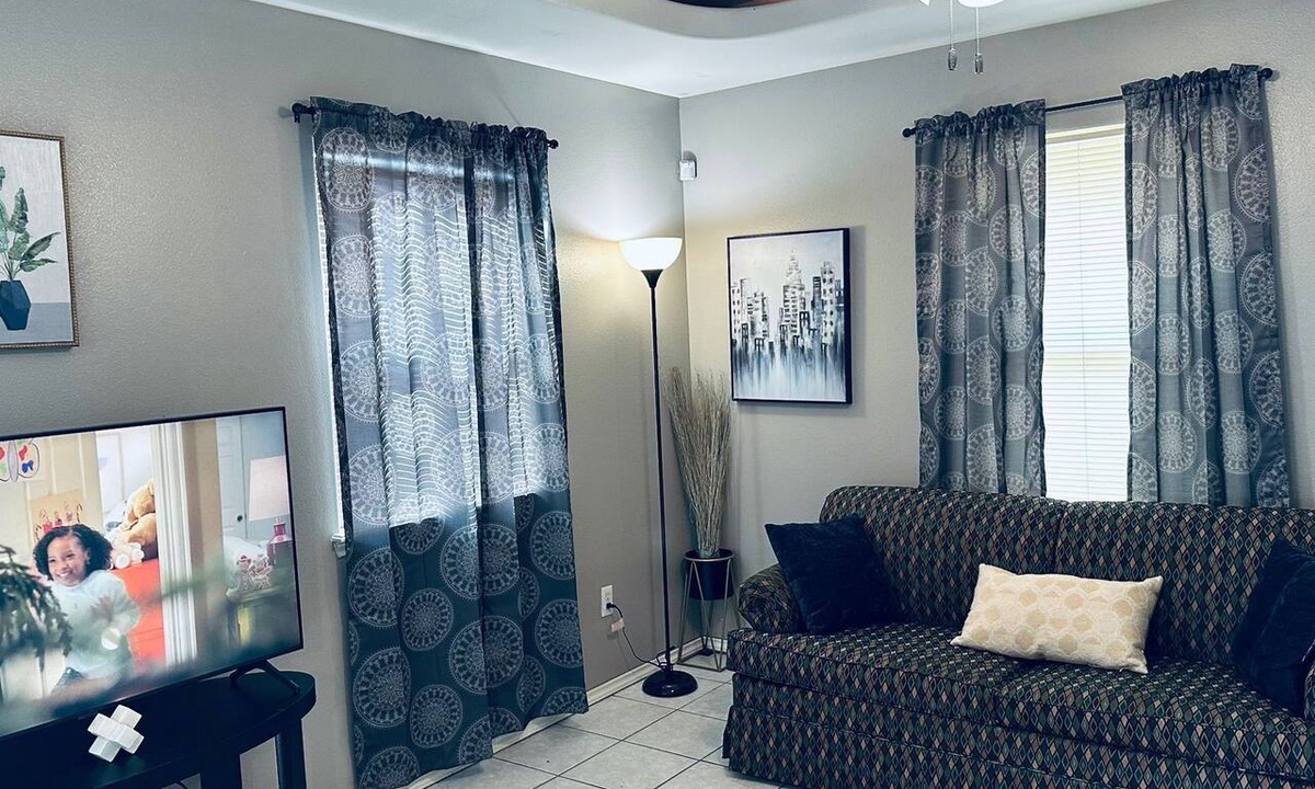 Pharr Apartment | A Restful Hideout - Pharr, Harlingen and McAllen with WiFi, AC
