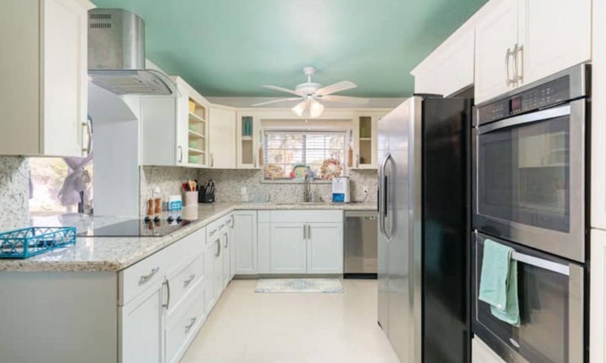 Los Fresnos House | A Waterfront Home with great freshwater fishing!