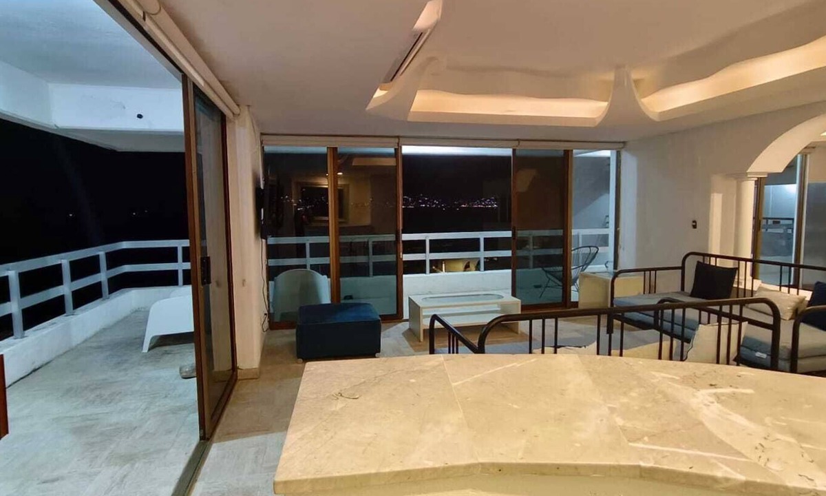 Costera Acapulco Apartment | Acapulco: Amazing Apartment in a Prime Location!