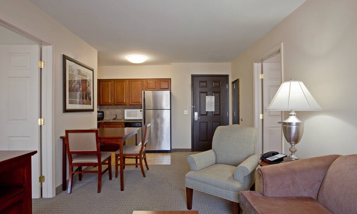 Palmdale Apartment | Accessible 2-Bedroom Suite in Palmdale, CA