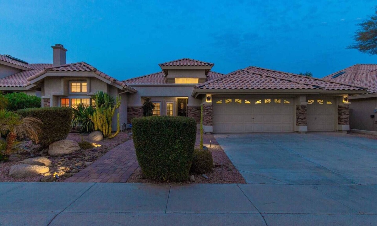 Foothills House | Ahwatukee Foothills with Pool & Golf Course Views
