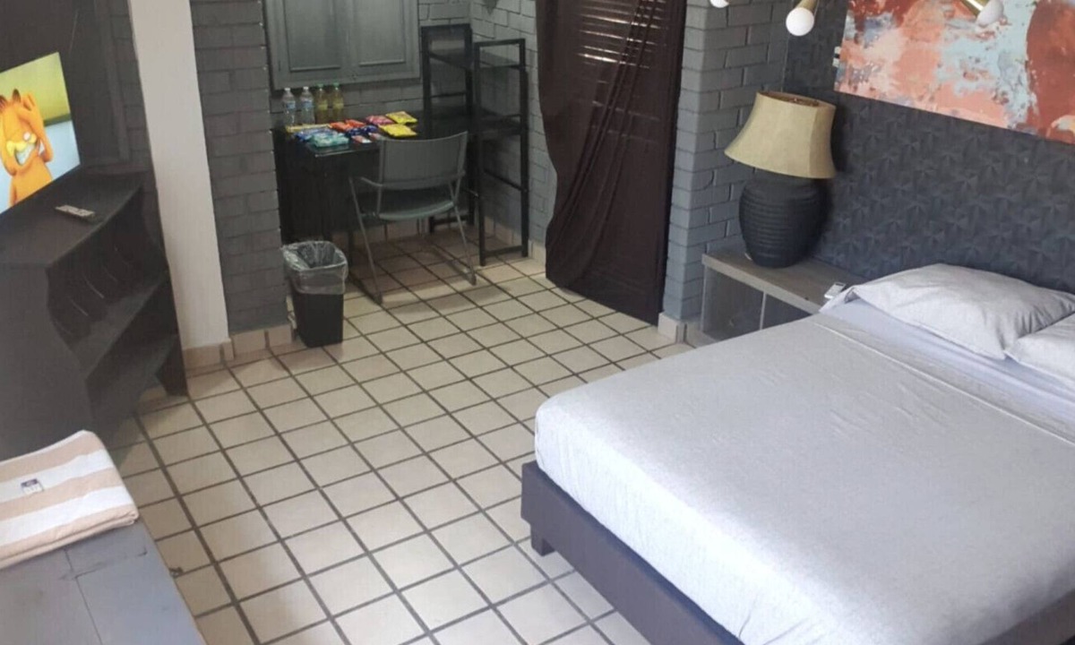 Torreon Apartment | Alojamiento cerca del aeropuerto con alberca