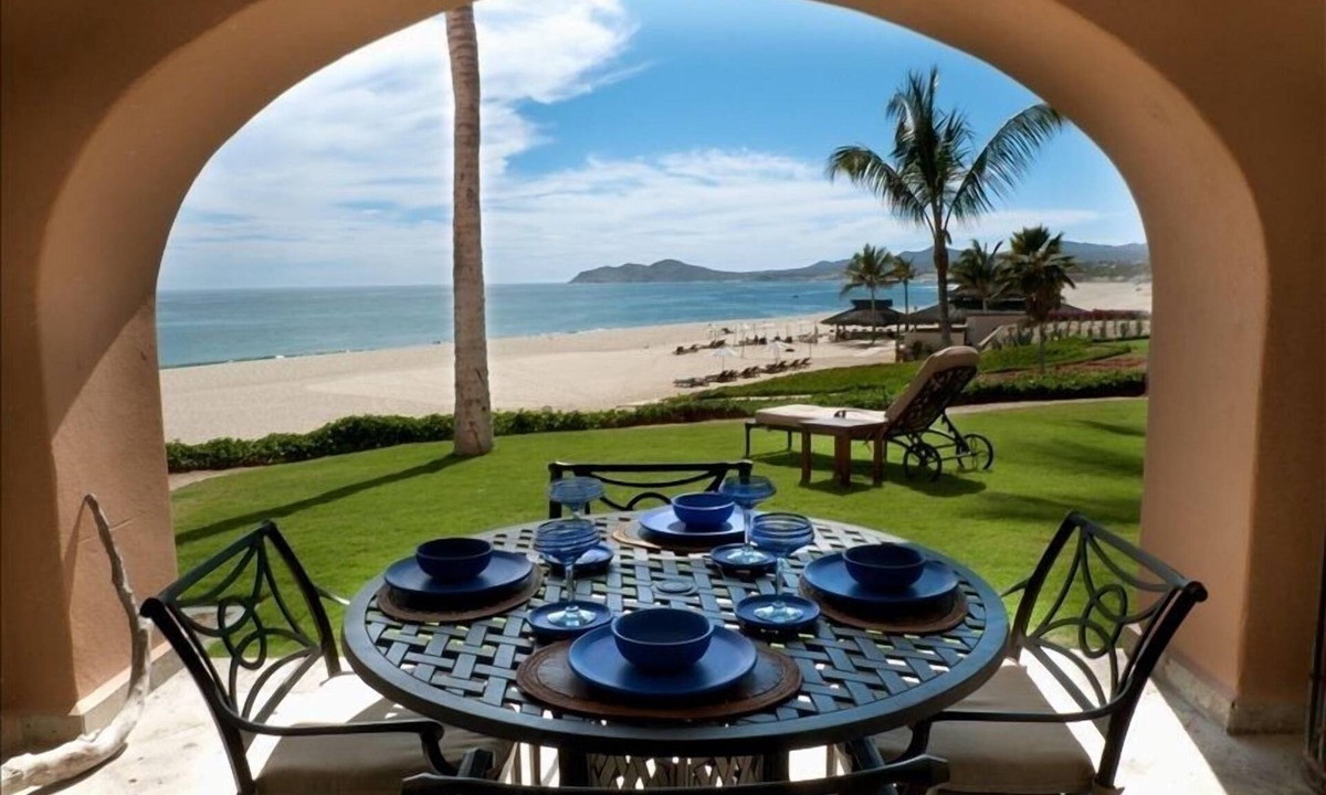 San Jose del Cabo Condo | Amazing Ocean Front Location