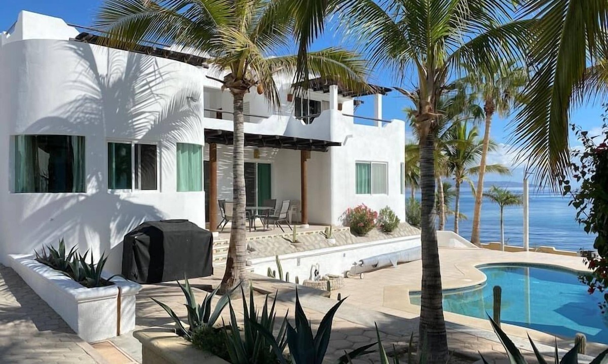 La Ventana Villa | Amazing Villa with 4BR/4BA W/Beach & Pool