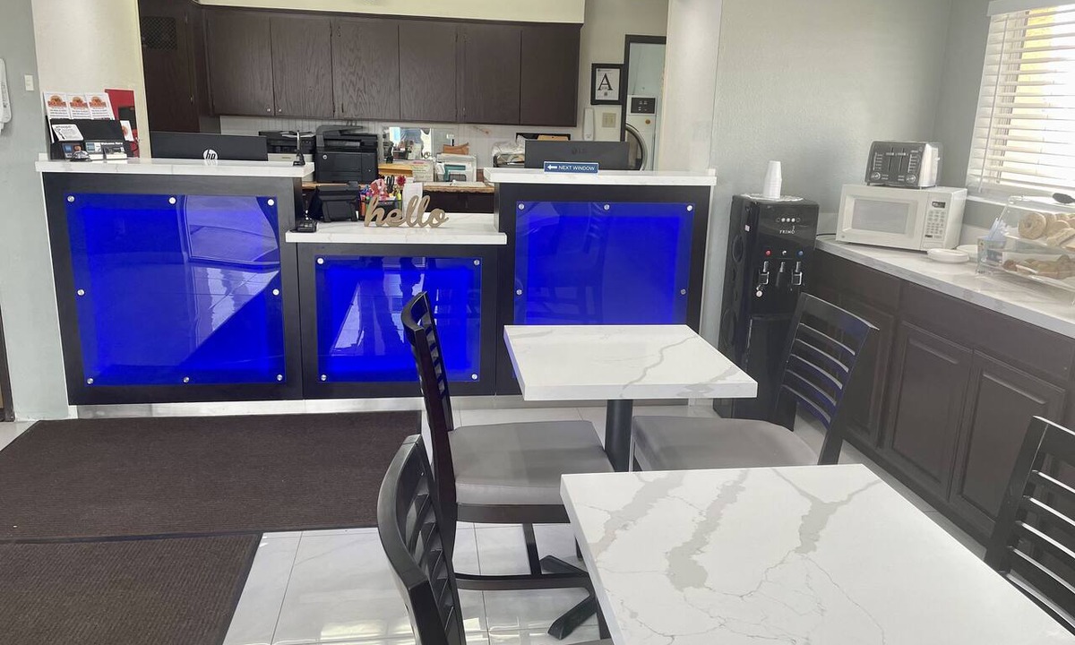 Gila Bend Hotel | Americas Choice Inn And Suites