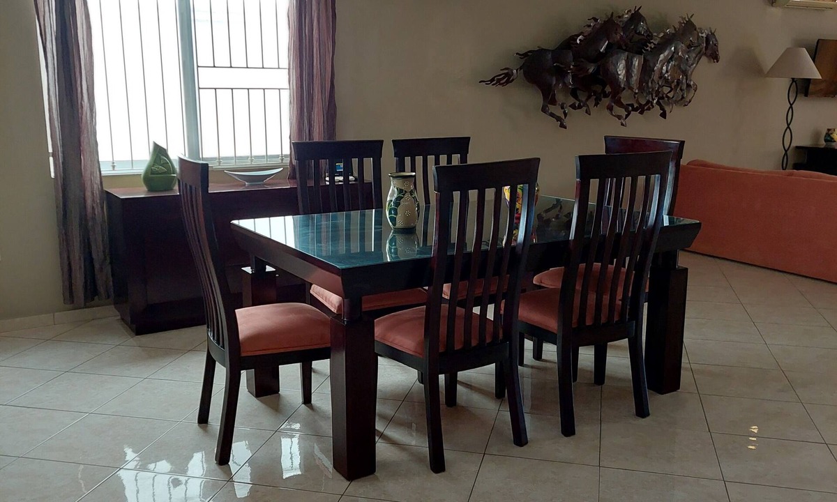 Zona Dorada House | Amplia Casa Para Renta Vacacional en Mazatlán a Solo 6 Minutos de la Playa
