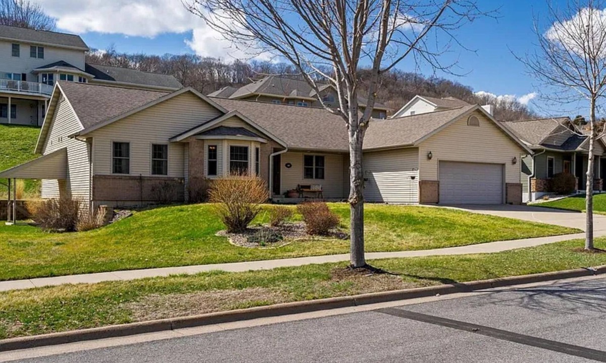 Onalaska House | Aspen Valley Retreat Spacious Family Home Sleeps 12