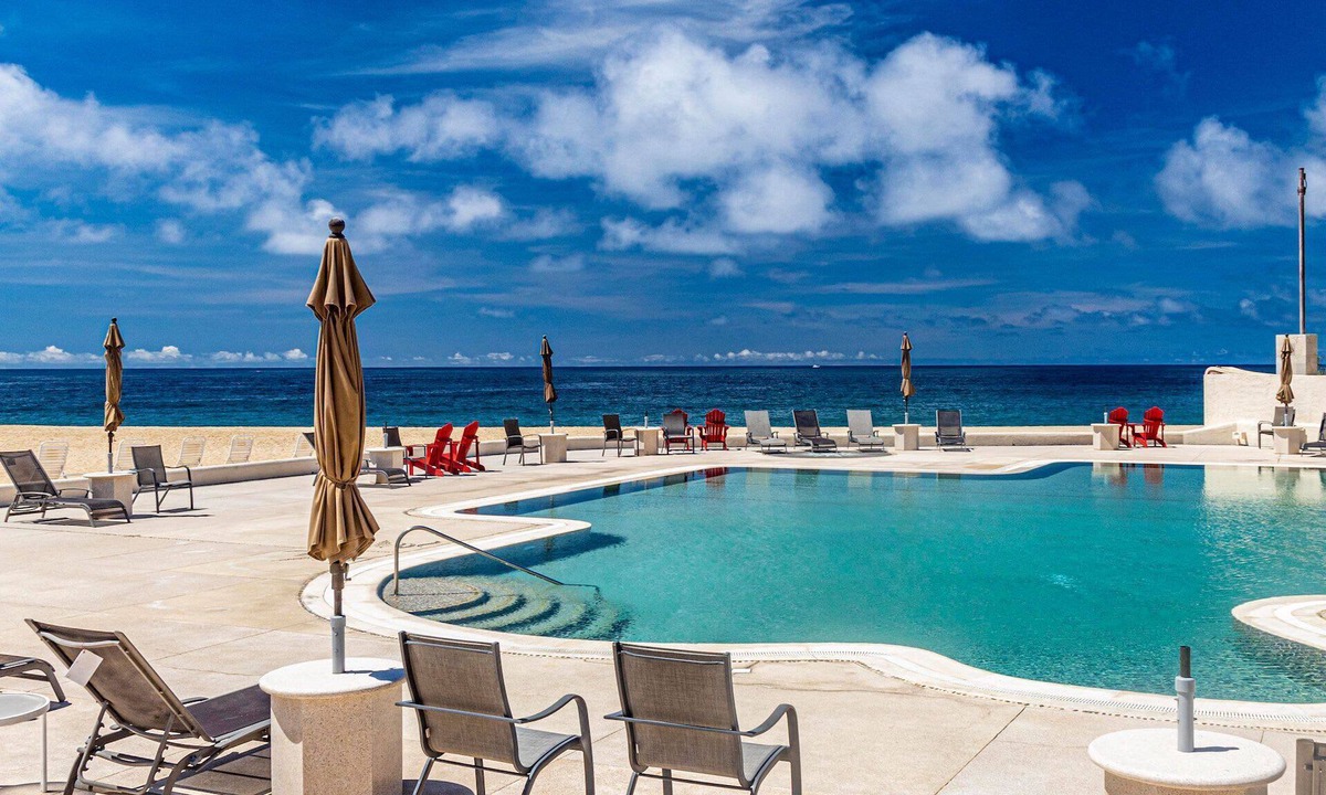 Centro Condo | Beachfront Terrasol Condo · Ocean Views & 2 Pools