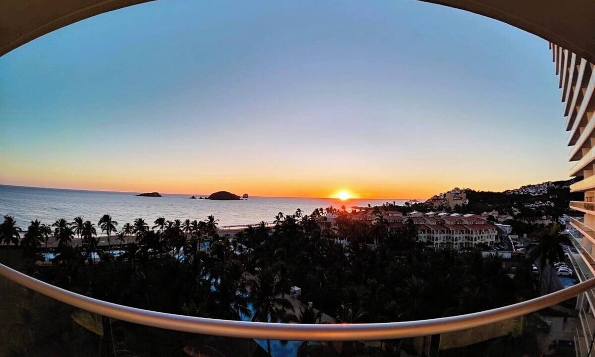 Ixtapa Apartment | Beautiful Apartment Facing the Sea in Peninsula Ixtapa