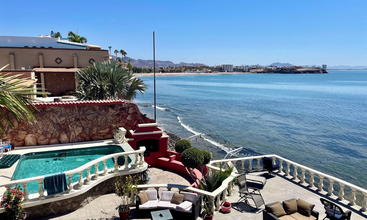 San Carlos Apartment | Beautiful Casita oceanfront with private pool