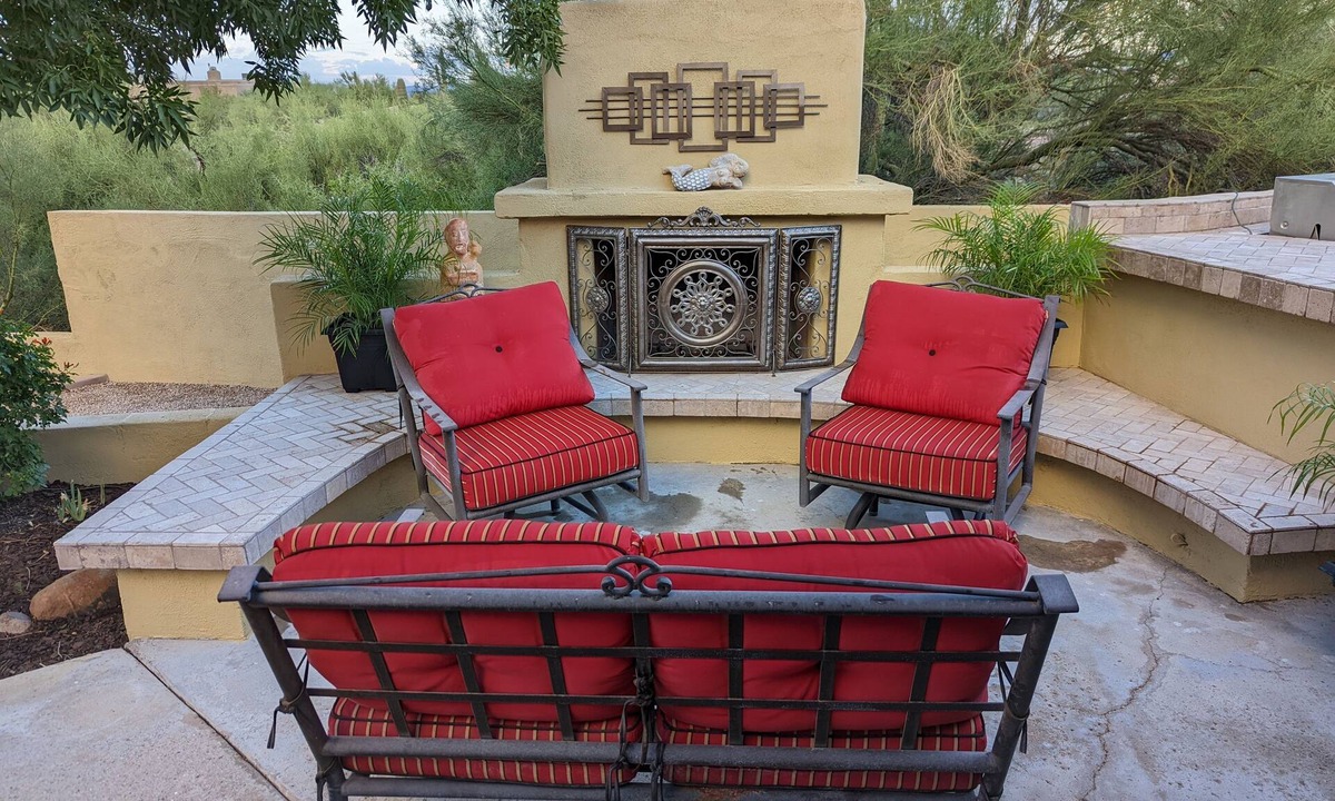 Desert View Village House | Beautiful Cave Creek/North Scottsdale Home 3 Bedroom-2 Bath + Casita - Acre Lot