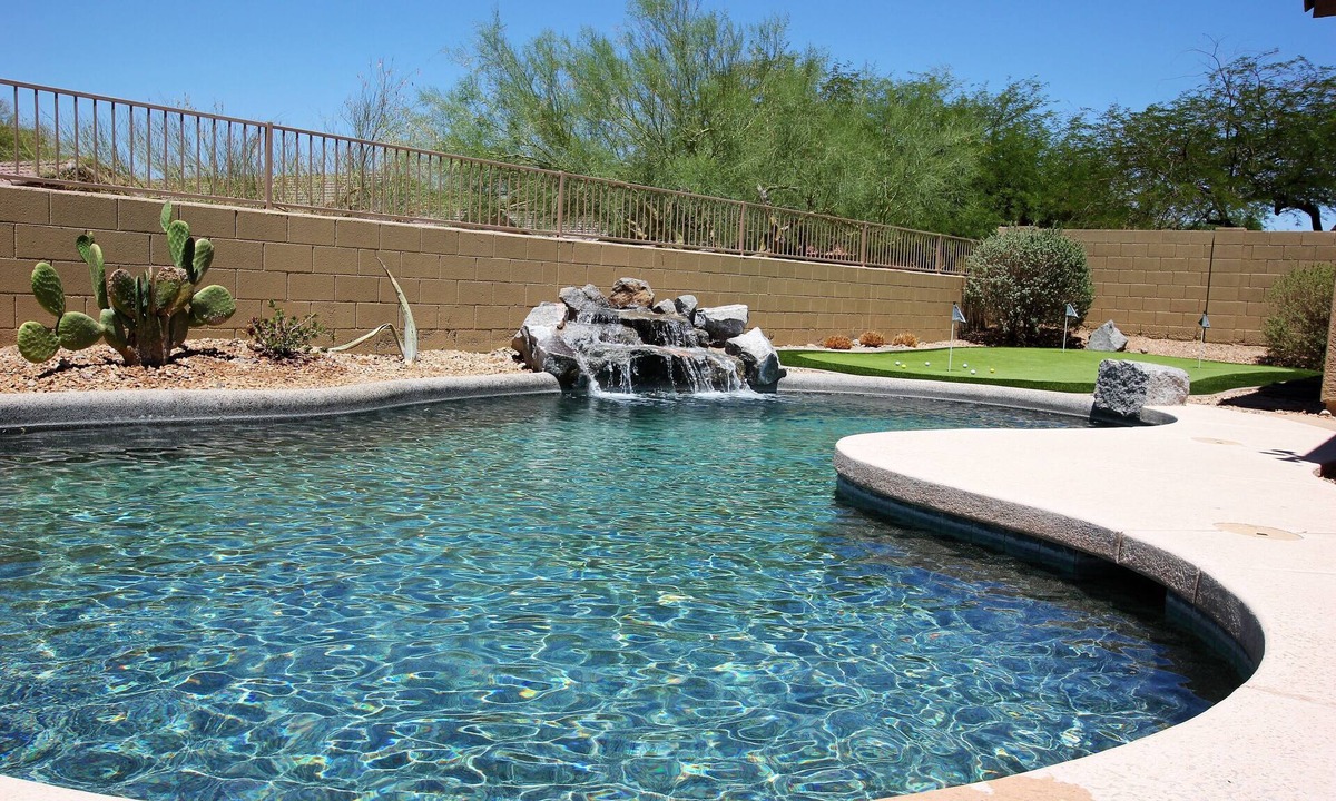 Estrella Mountain Ranch House | Beautiful Estrella Mountain Home with Private Pool and Putting Green