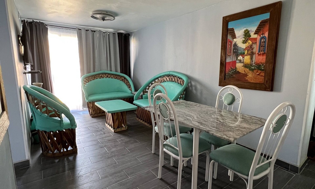 Zapopan Apartment | Beautiful family oriented 2 bedroom apartment
