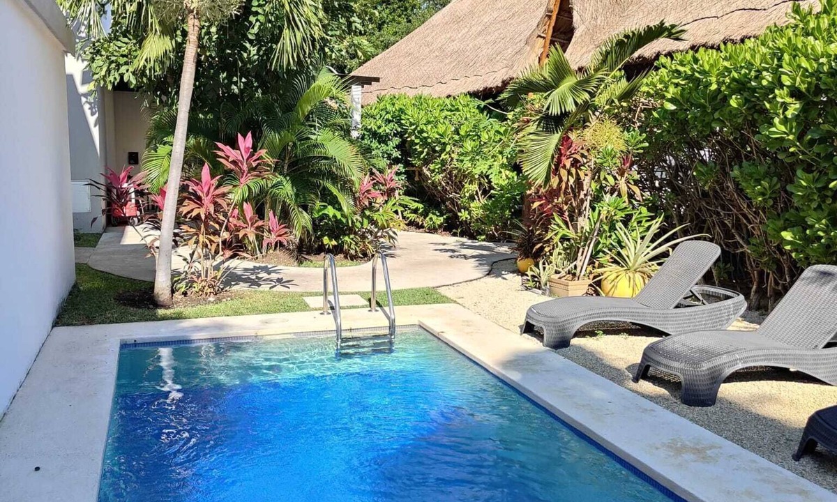 Villa Juarez House | Beautiful house for rent, walking distance to the beach 1 bedroom plus sofabed