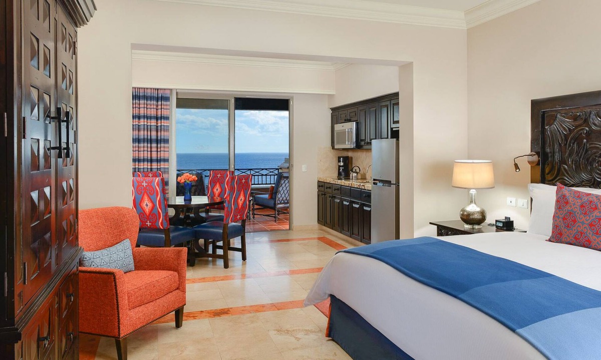 Paraiso Escondido Resort | Beautiful Master suite at Pueblo Bonito Los Cabos Beach Resort