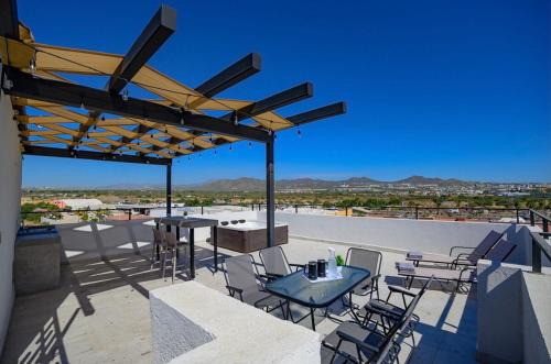 El Medano Ejidal Apartment | Beautiful penthouse with rooftop!