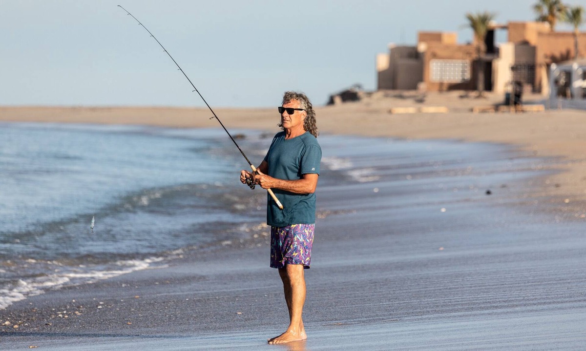 San Carlos House | Best beachfront location ! Bobs 3-bedroom house WiFi, AC ,fireplace,Sunsets sand