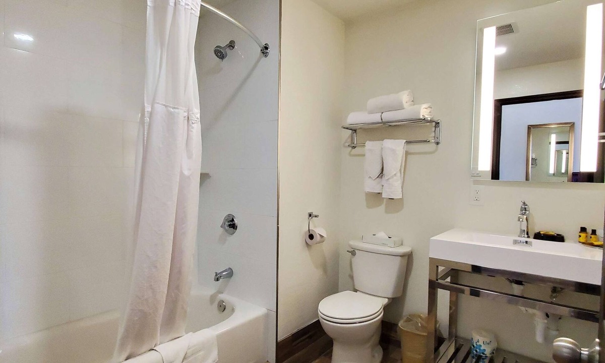 Brawley Hotel | Best Western Plus Main Street Inn