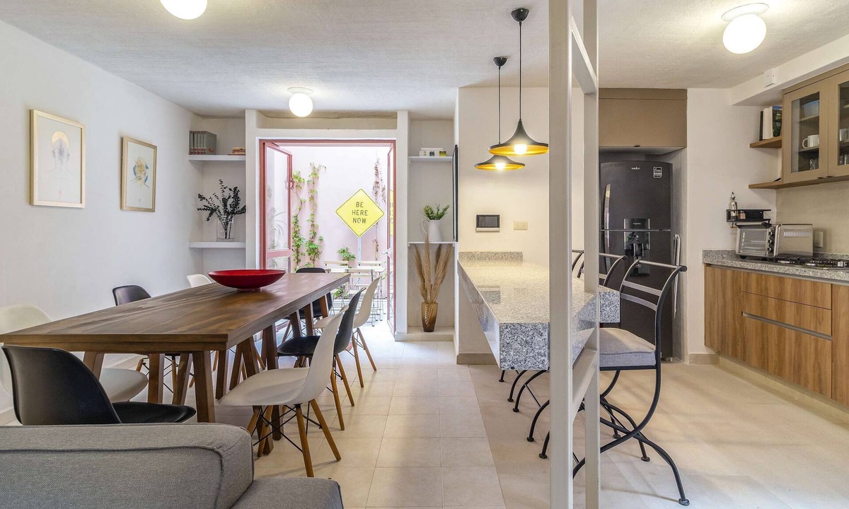 Downtown Queretaro Apartment | Big cozy apartment, top location. 4bd 3ba. 150mbps