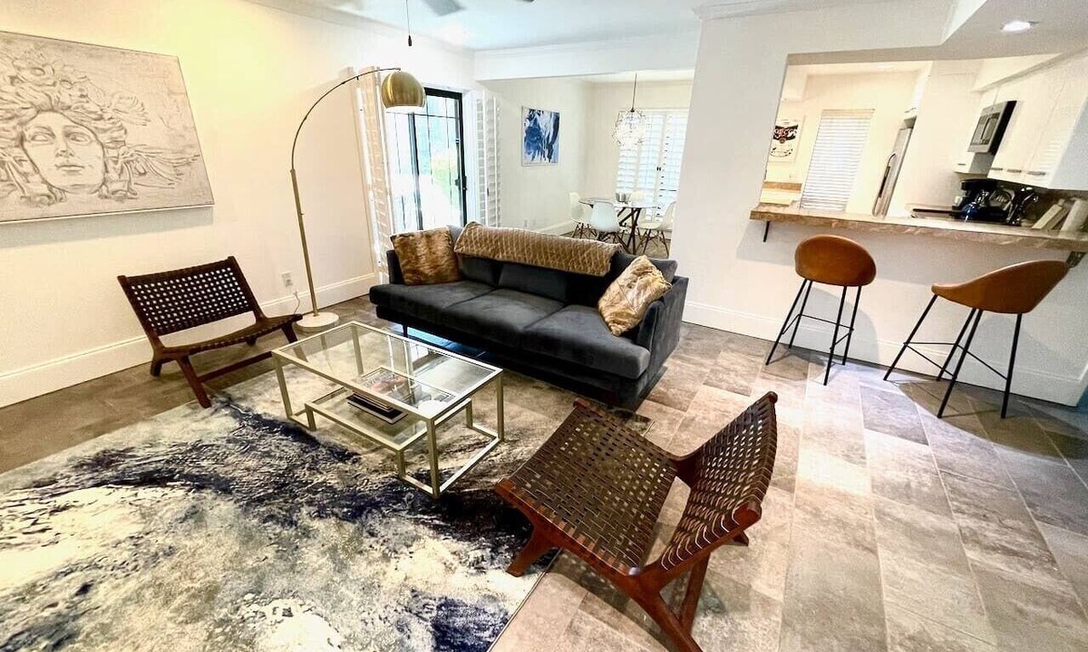 Cloisters Condo | Biltmore Bella-A Stunning Modern 2-Bed Condo