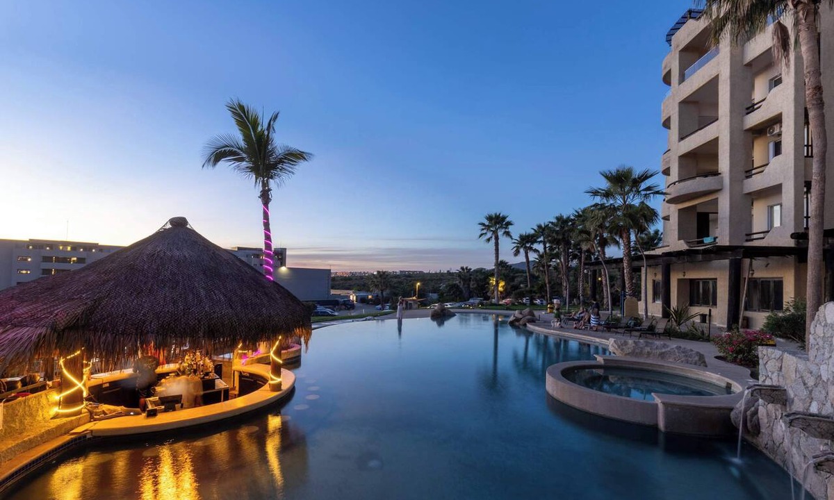 Cabo Bello Apartment | Breathtaking 2BR Condo w/Ocean Views & Jacuzzi