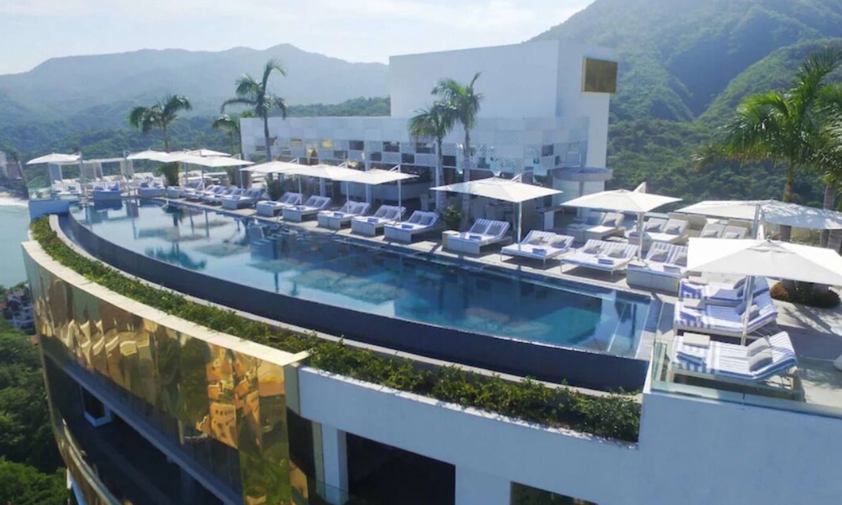 South Shore Hotel Area Hotel | Breathtaking Ultra Suite North in enchanting Puerto Vallartas jungle hideaway