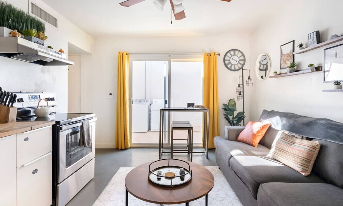 Rincon Heights House | Bright 4BR Getaway – Yard & Perfect Group Escape!