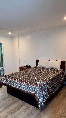 East Whittier Hotel | Budget inn Whittier